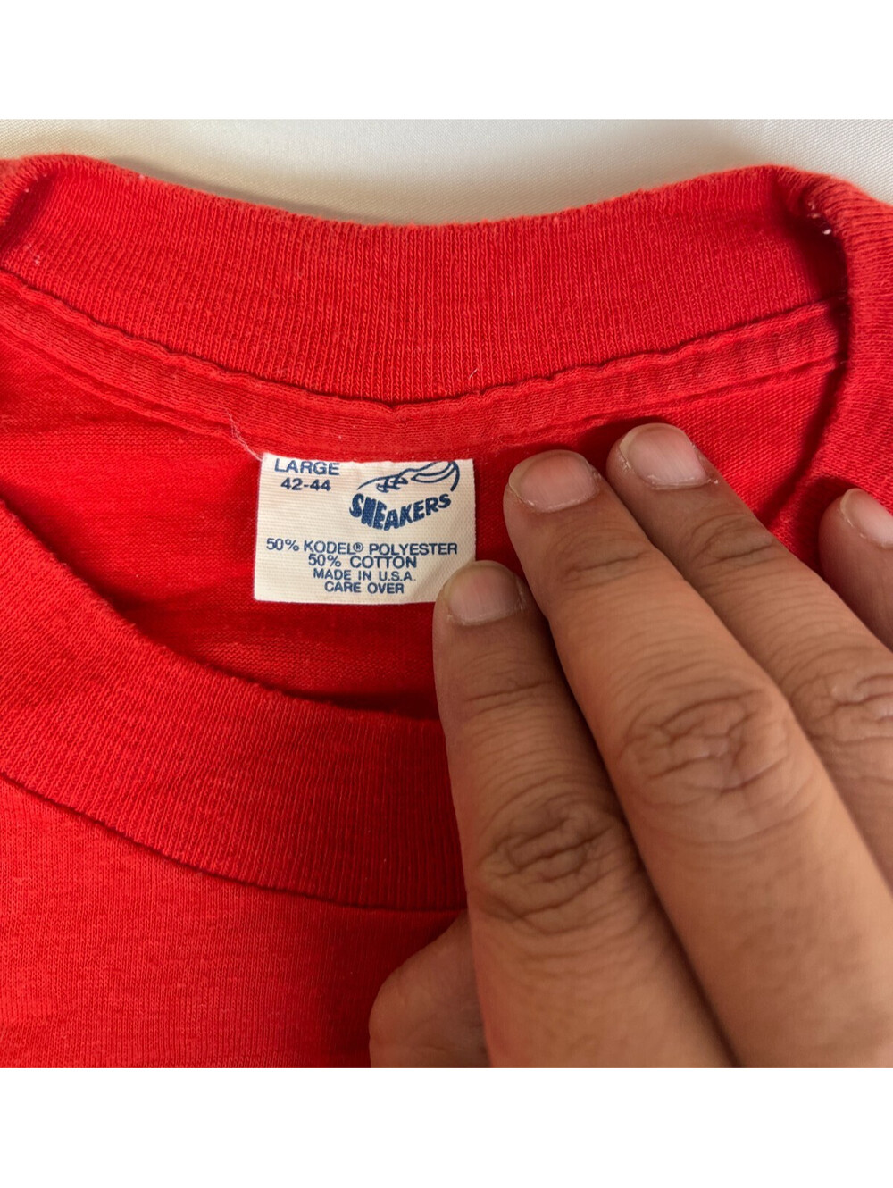 Vintage 70s White Rose Inn Atlantic Iowa T Shirt Large Red Single Stitch - Picture 3 of 7